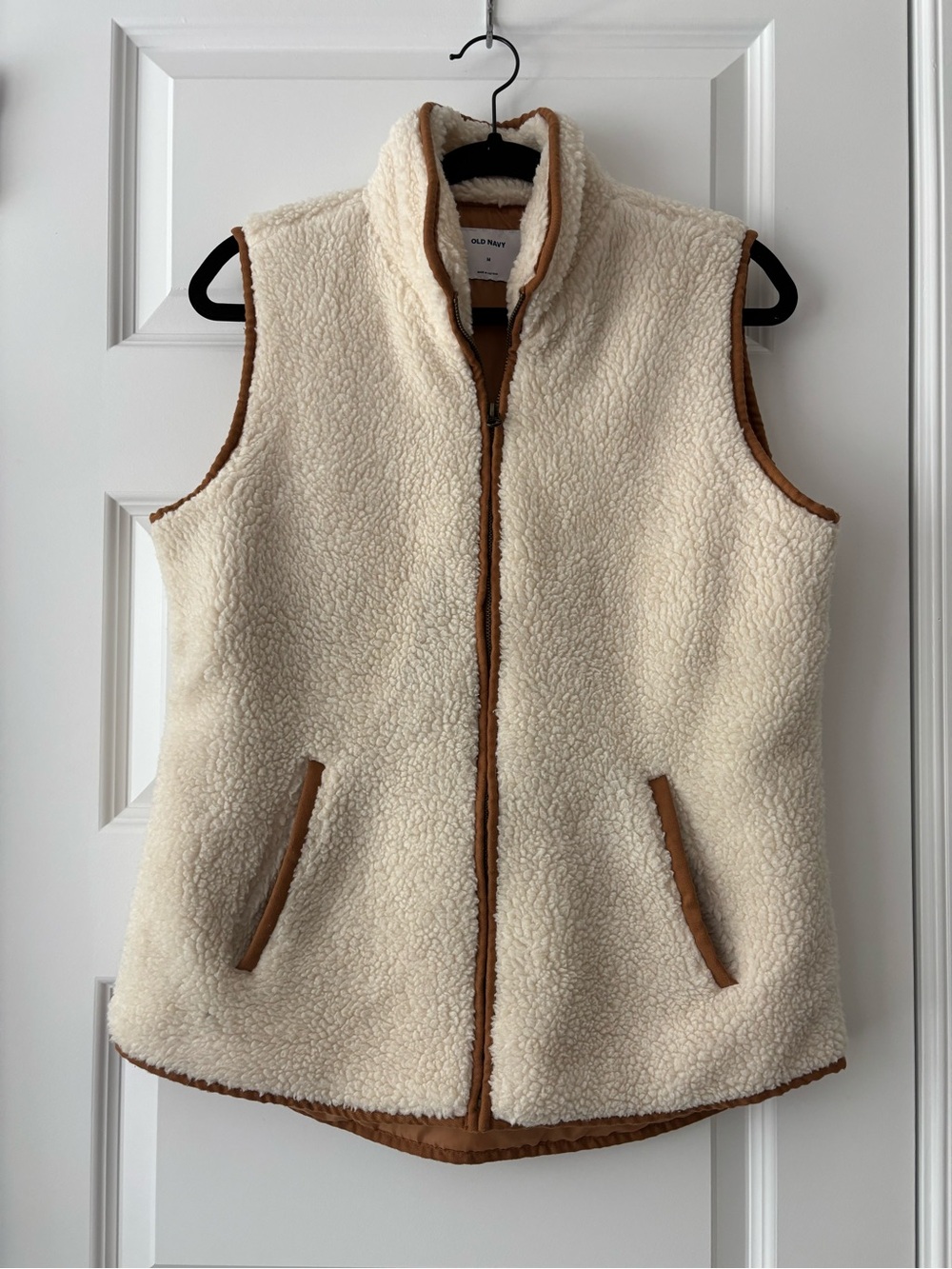 Old Navy Cream Sherpa Fleece Vest with Tan Trim Size M